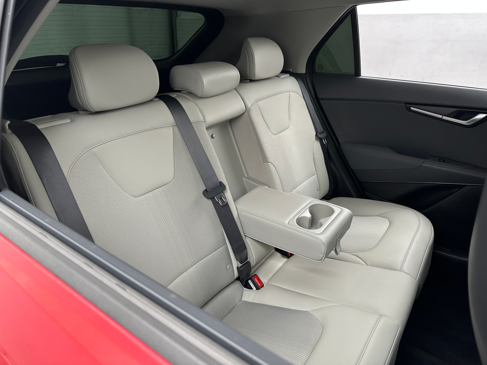 Thumbnail: 2024 Kia Niro - 6