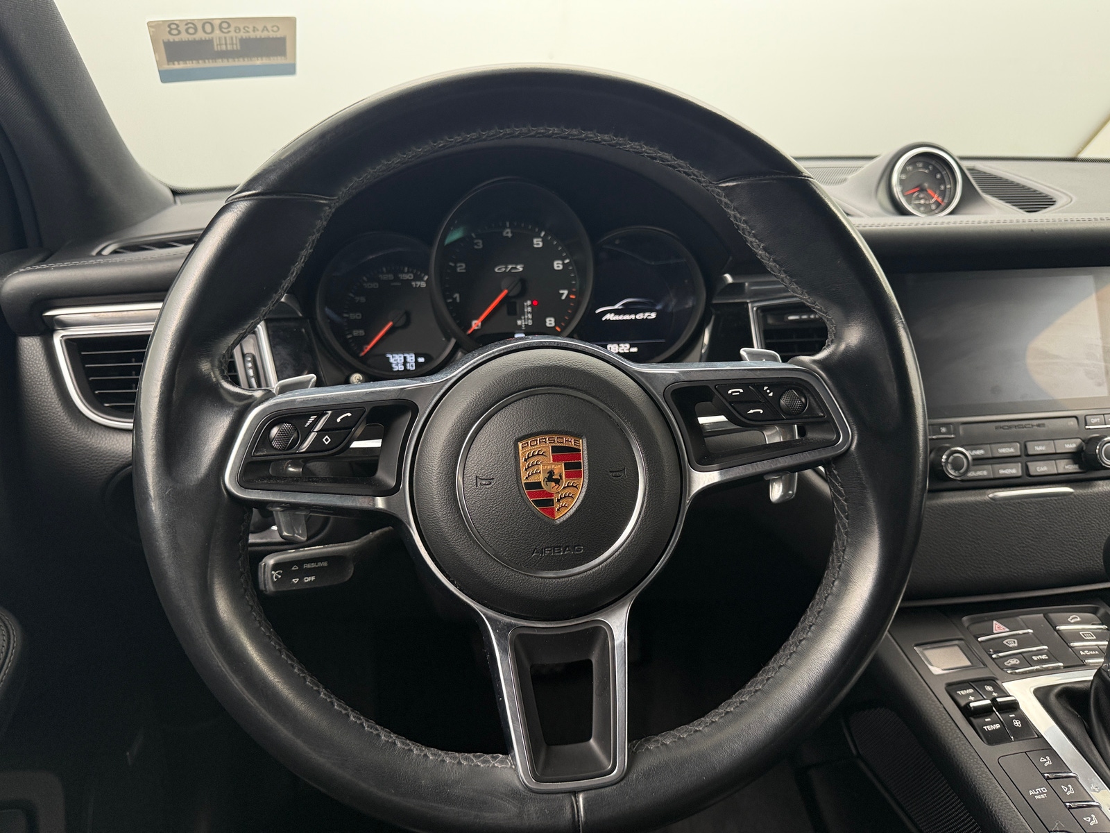 Thumbnail: 2017 Porsche Macan - 5