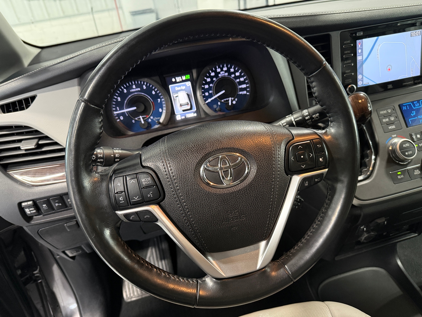 Thumbnail: 2020 Toyota Sienna - 4