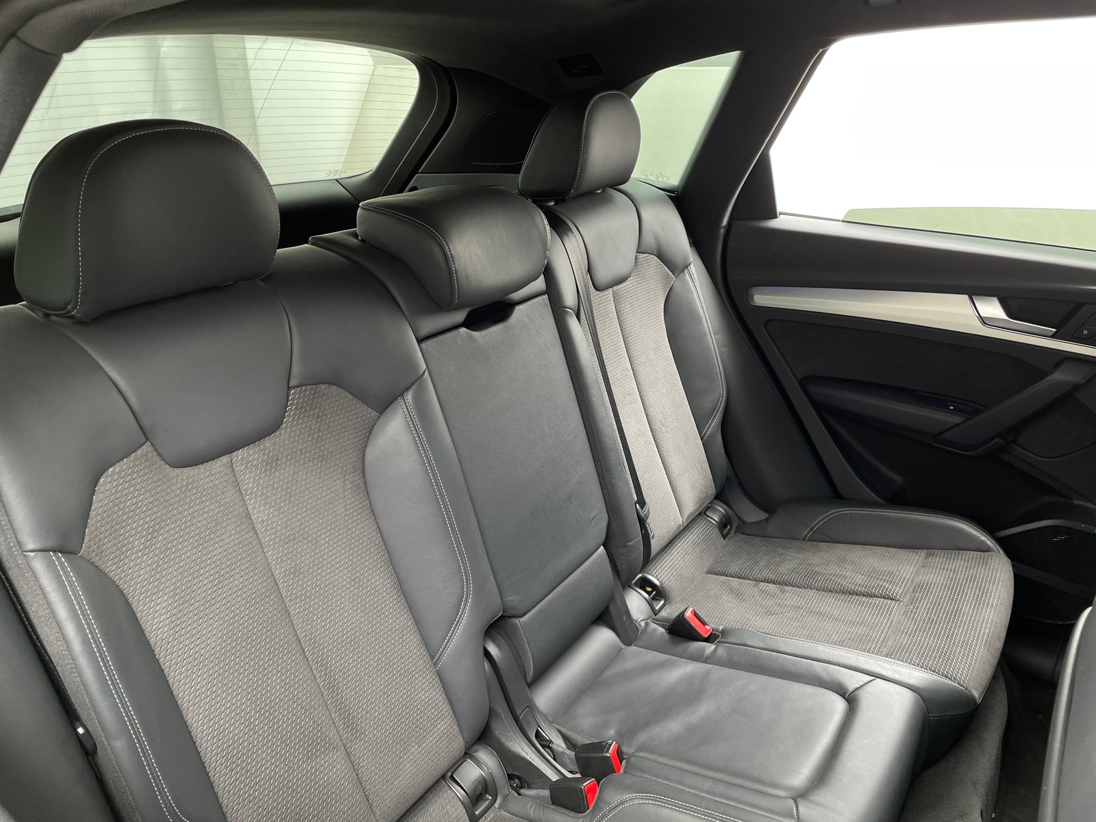 Thumbnail: 2018 Audi SQ5 - 5