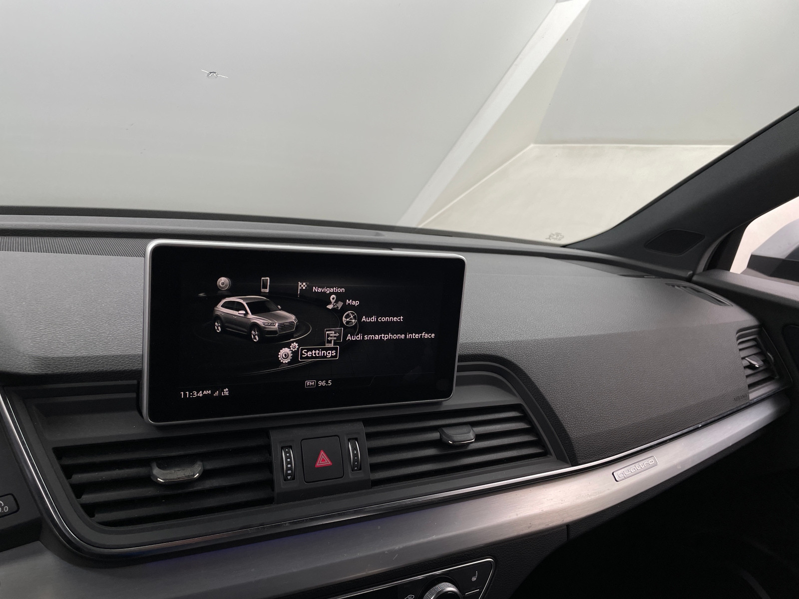 Thumbnail: 2018 Audi SQ5 - 3