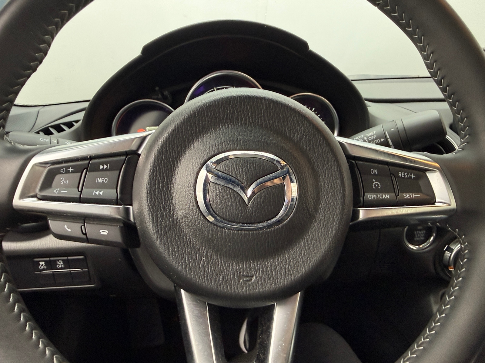 Thumbnail: 2021 Mazda MX-5 Miata - 4