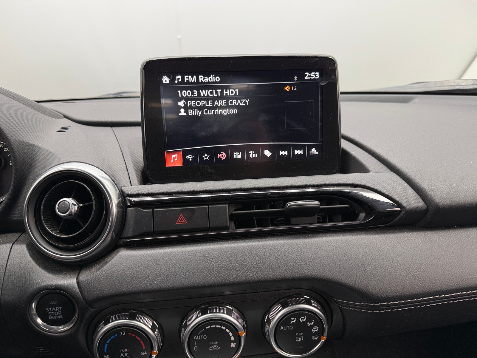 Thumbnail: 2021 Mazda MX-5 Miata - 3