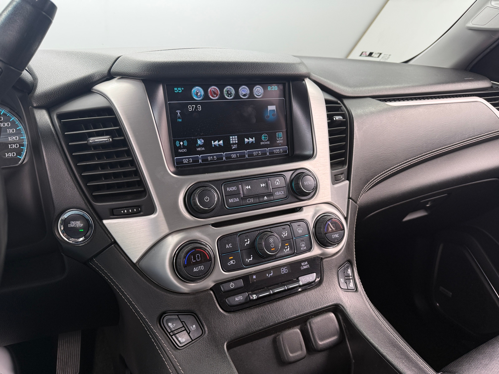 Thumbnail: 2017 GMC Yukon XL - 3