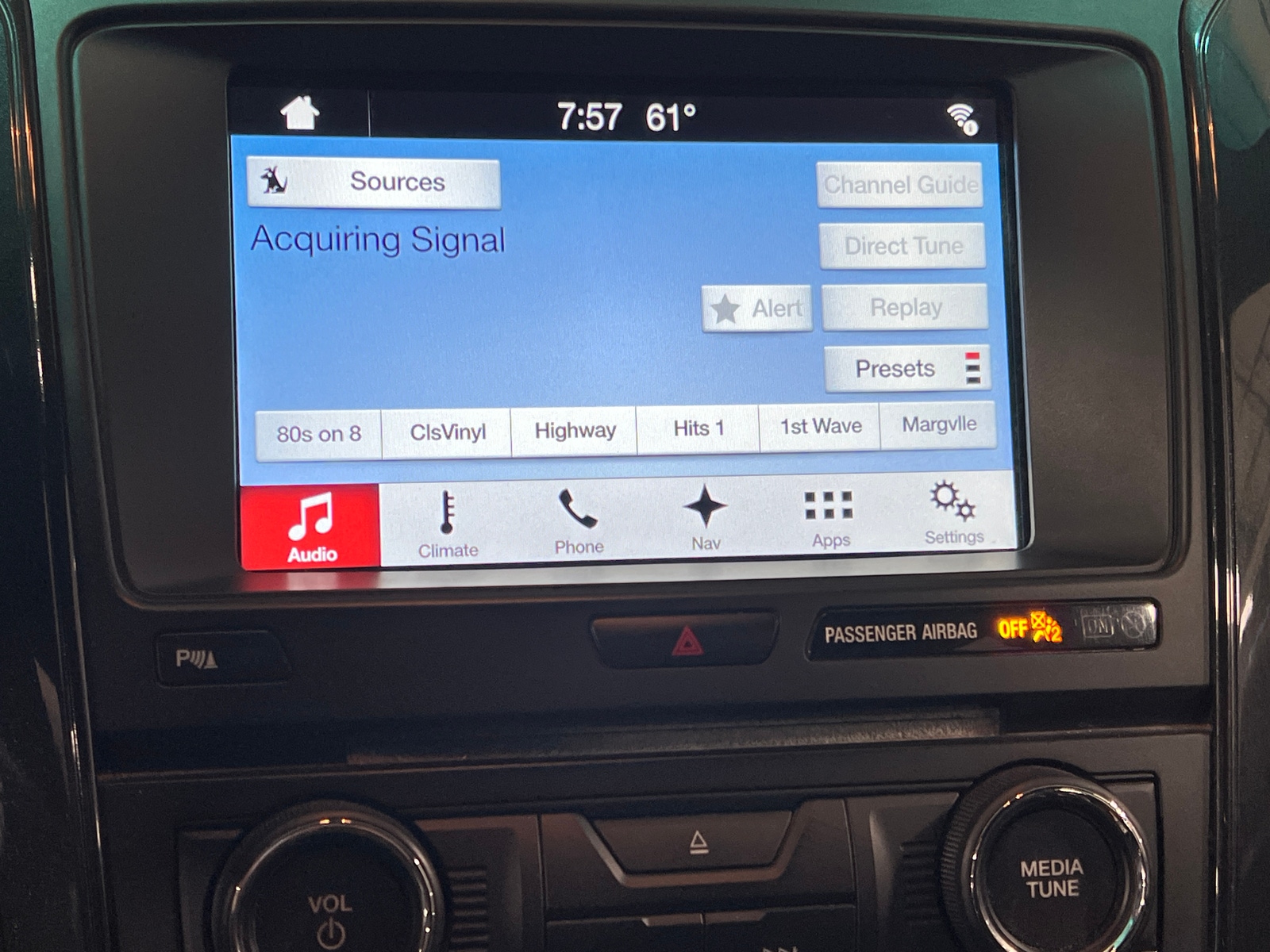 Thumbnail: 2017 Ford Explorer - 4