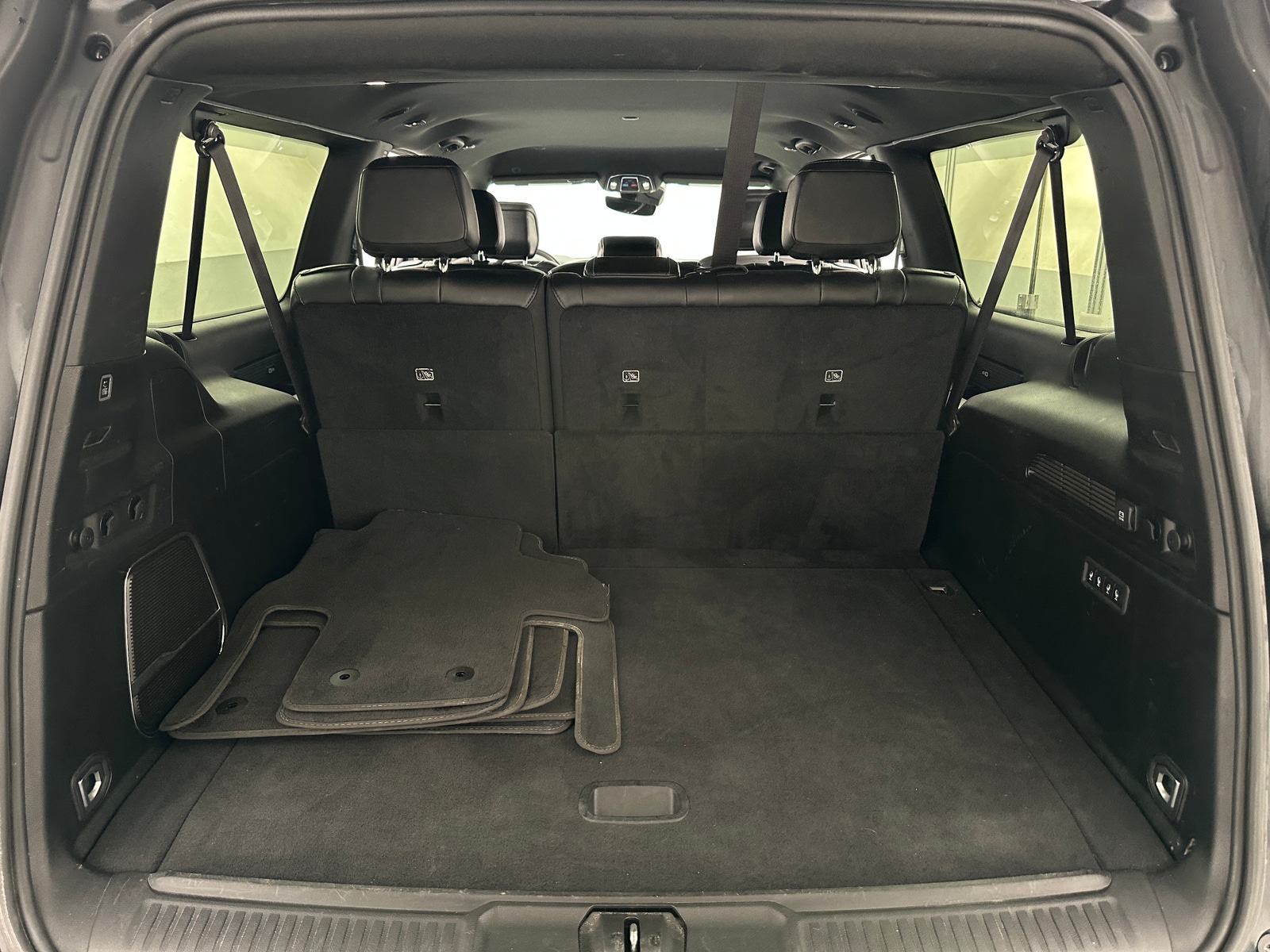 Thumbnail: 2024 Jeep Wagoneer - 6