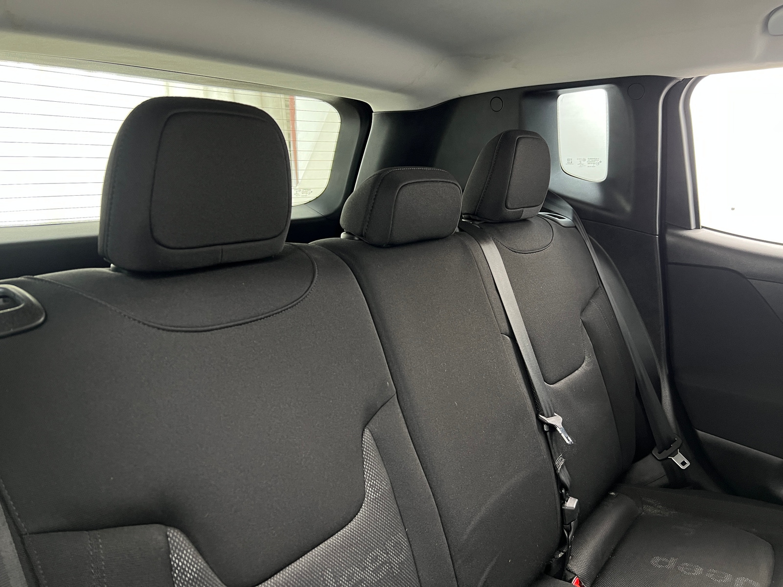 Thumbnail: 2016 Jeep Renegade - 6