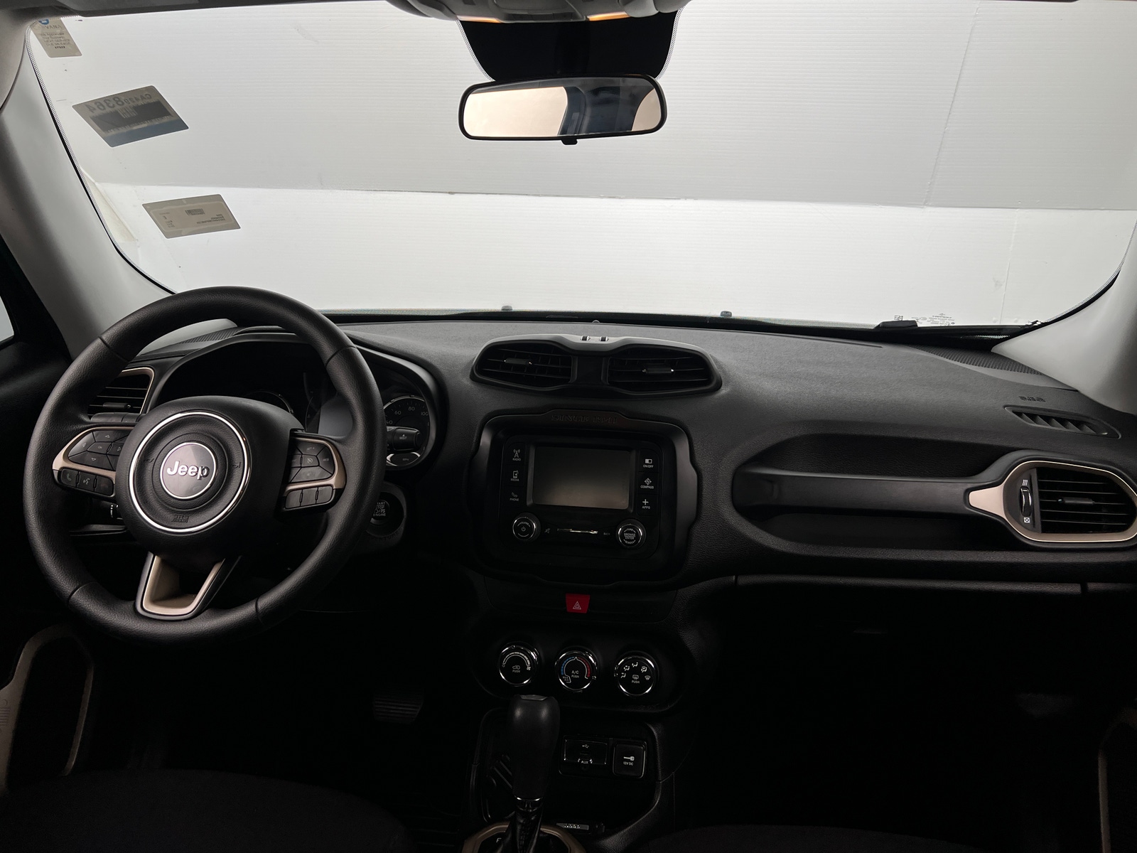 Thumbnail: 2016 Jeep Renegade - 3