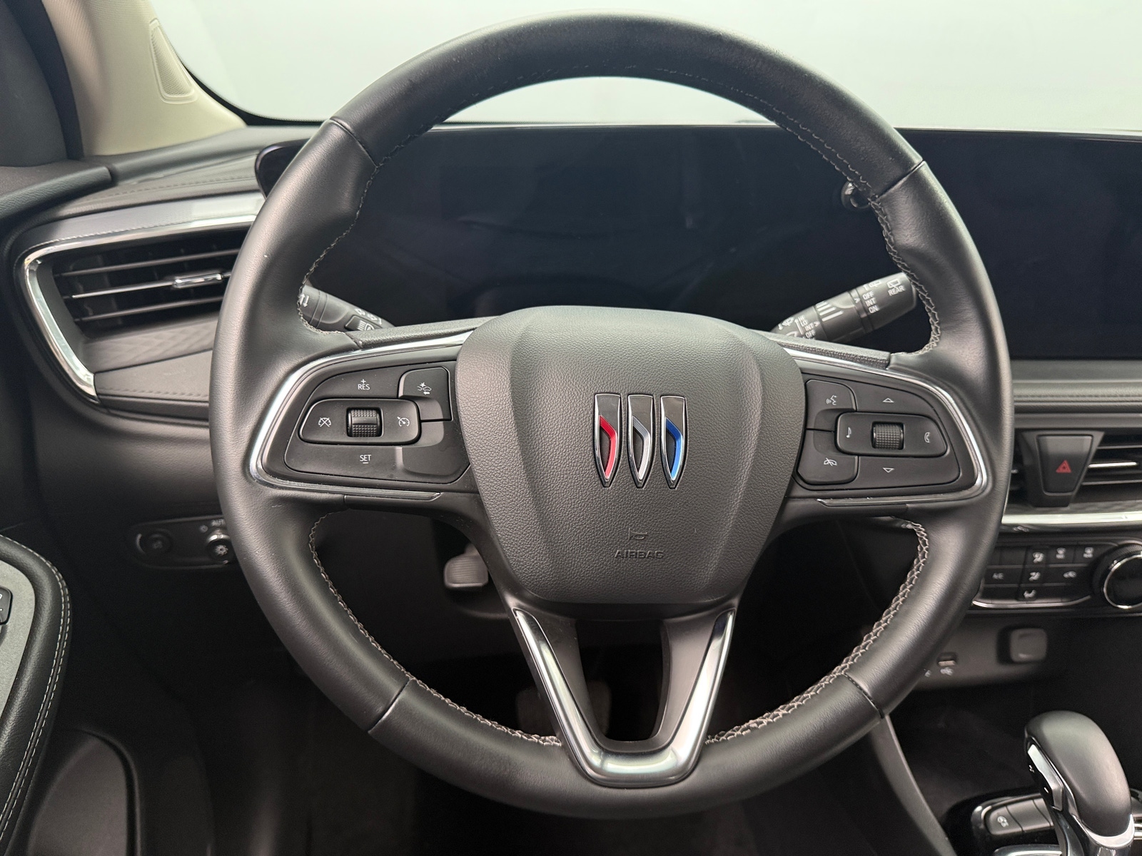 Thumbnail: 2025 Buick Encore GX - 5