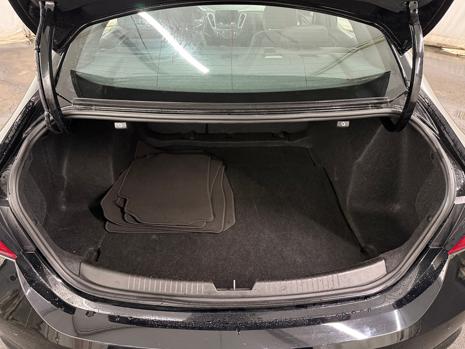 Thumbnail: 2023 Chevrolet Malibu - 7