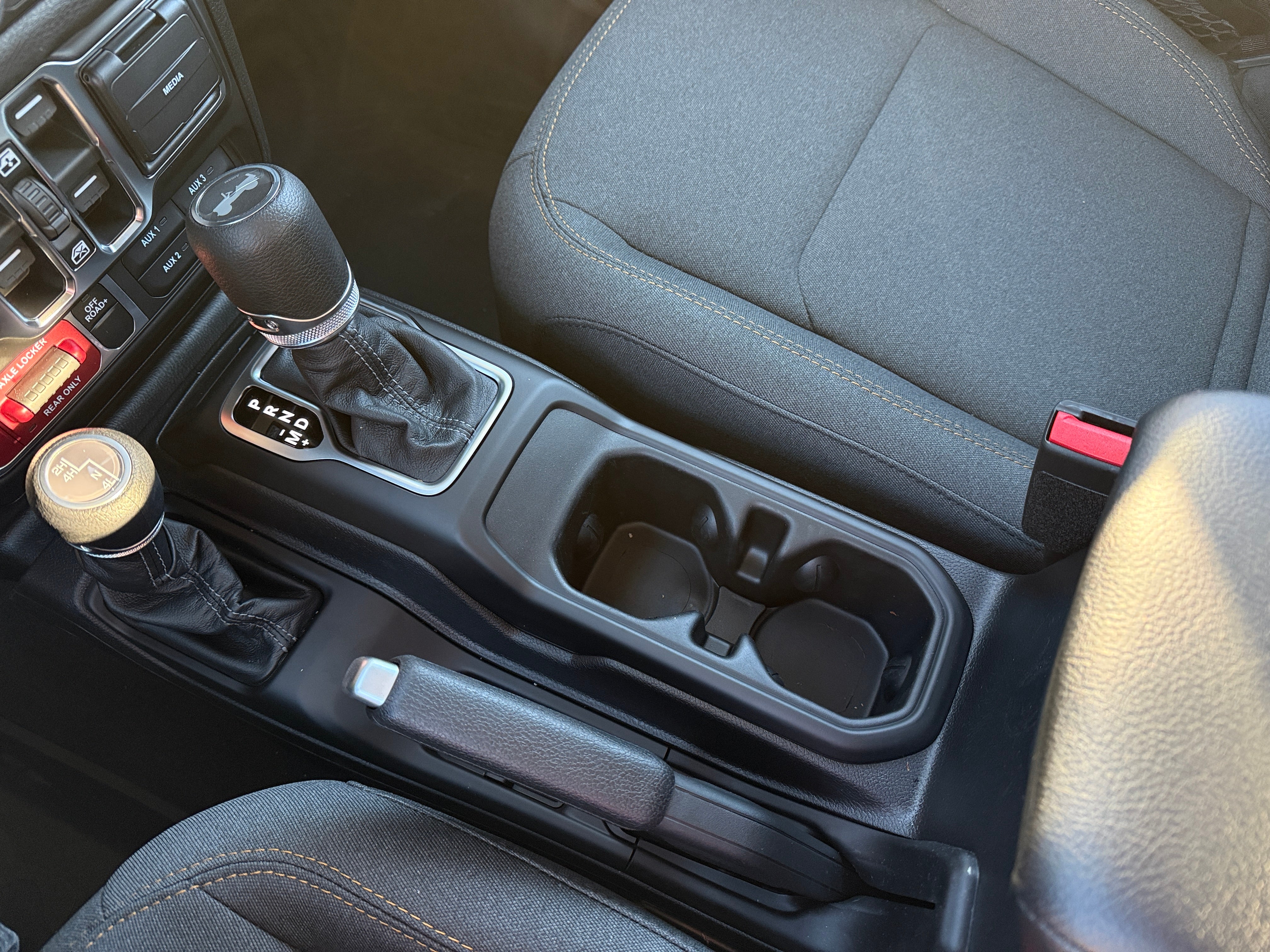 2026 Jeep Wrangler 4-Door Willys - Photo 6
