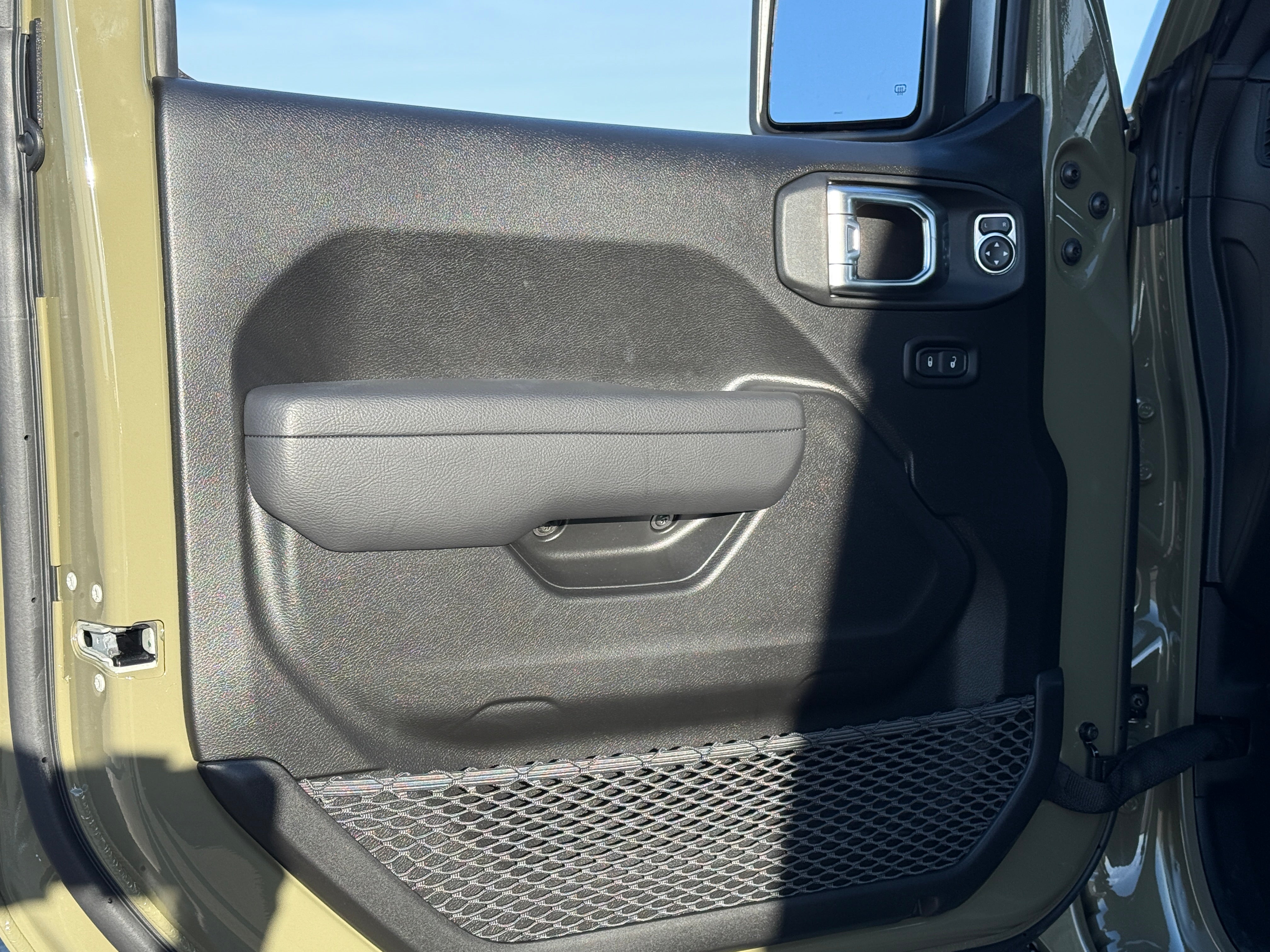 2026 Jeep Wrangler 4-Door Willys - Photo 10