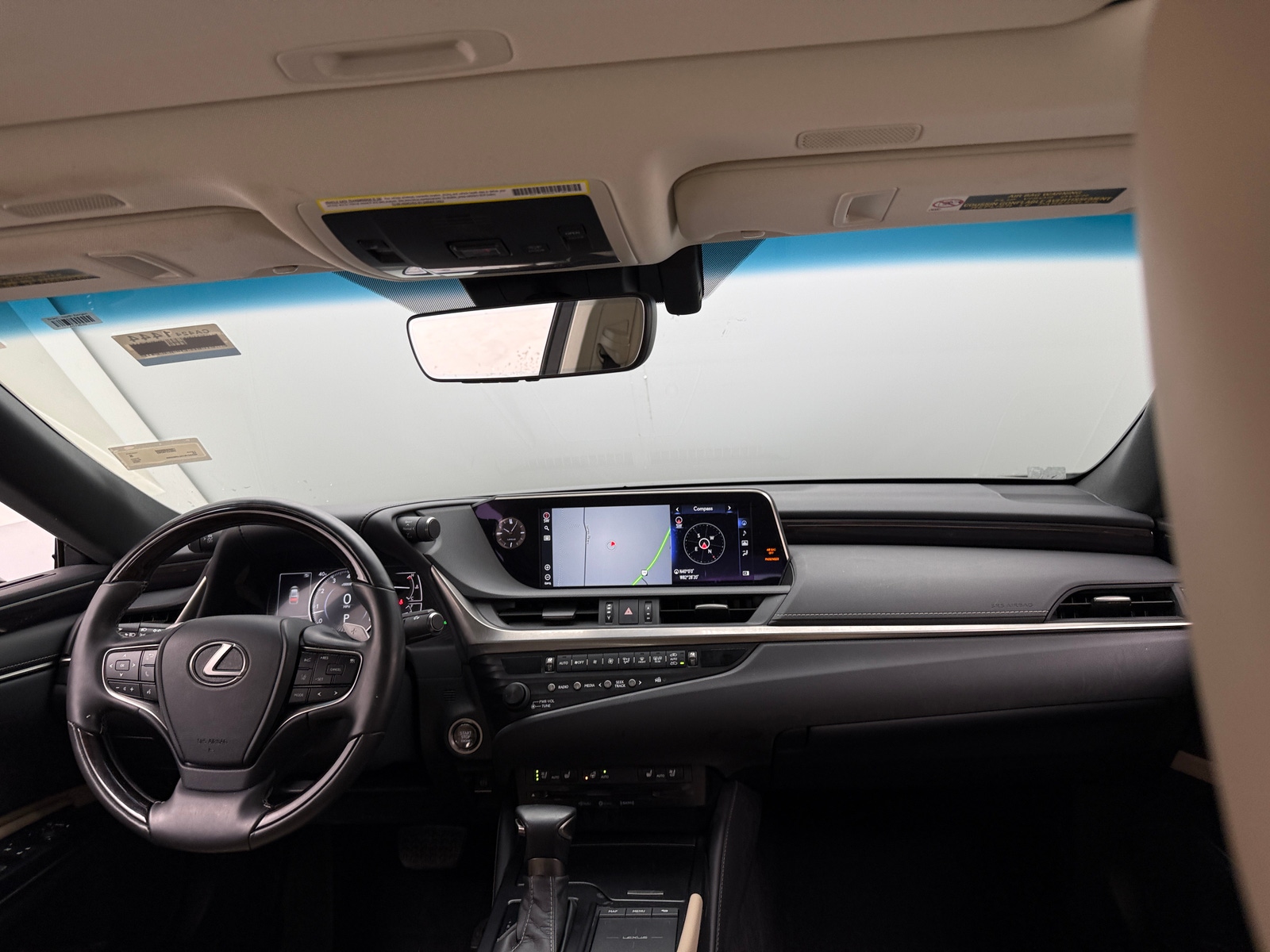 Thumbnail: 2020 Lexus ES - 2