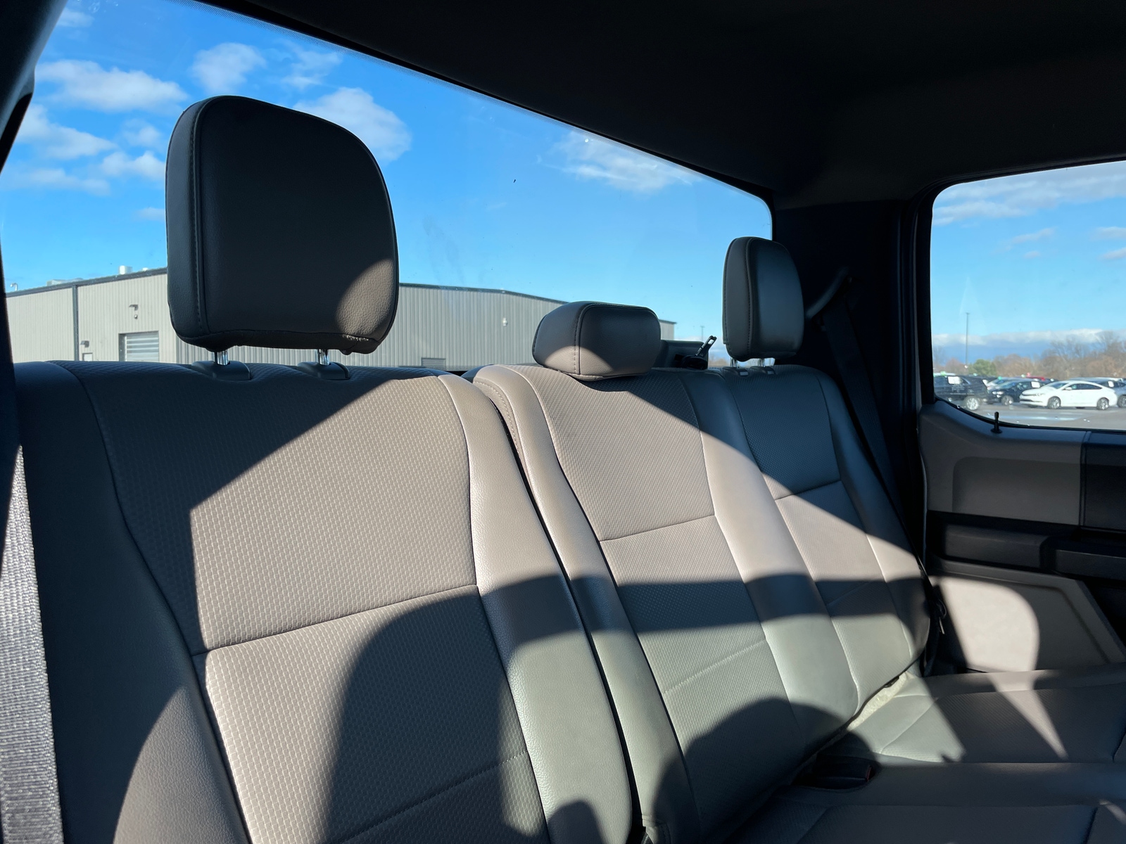 Thumbnail: 2021 Ford Econoline - 6