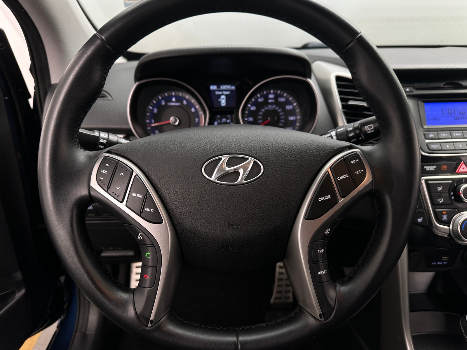 Thumbnail: 2015 Hyundai Elantra - 4