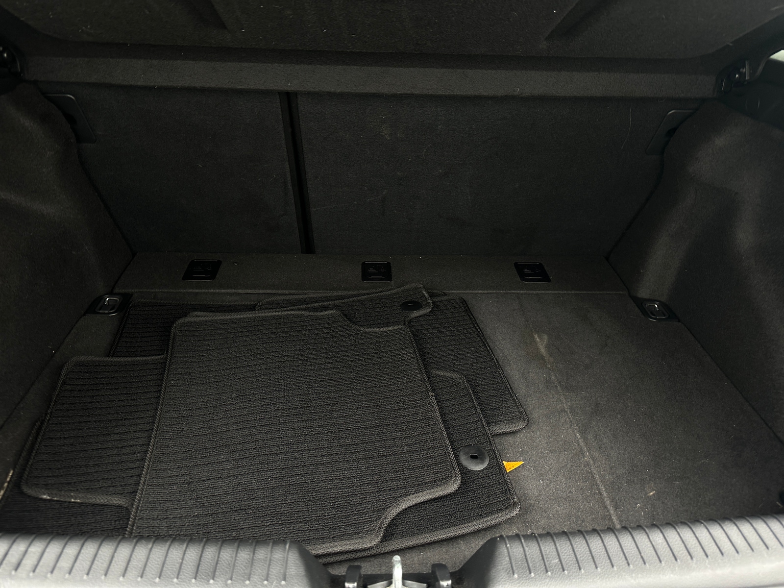 Thumbnail: 2015 Hyundai Elantra - 6