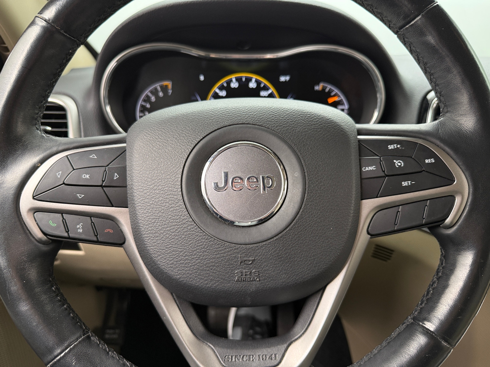 Thumbnail: 2019 Jeep Grand Cherokee - 4