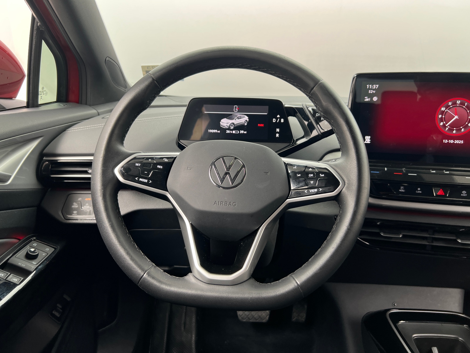 Thumbnail: 2023 Volkswagen ID.4 - 4