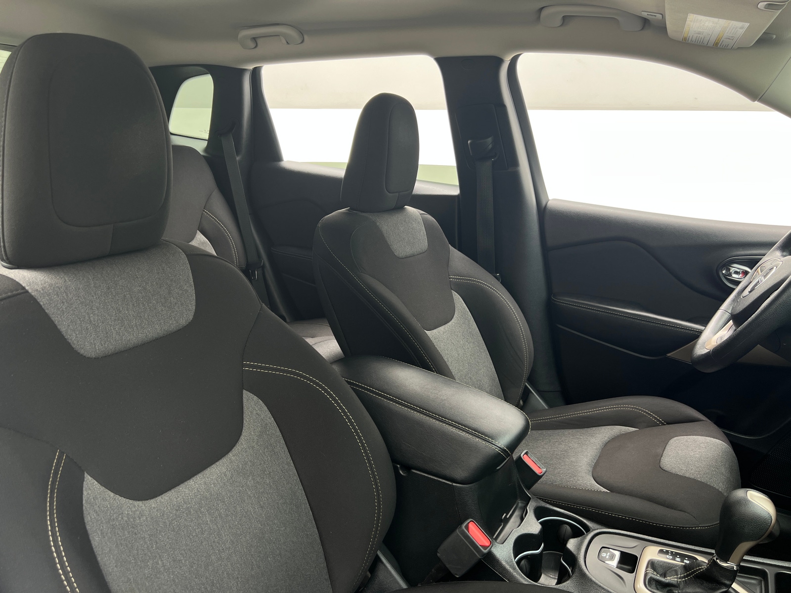 Thumbnail: 2018 Jeep Cherokee - 2