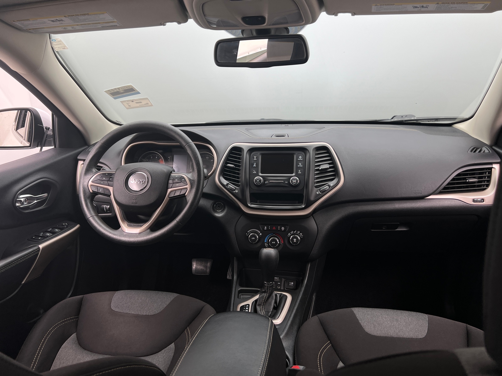 Thumbnail: 2018 Jeep Cherokee - 3