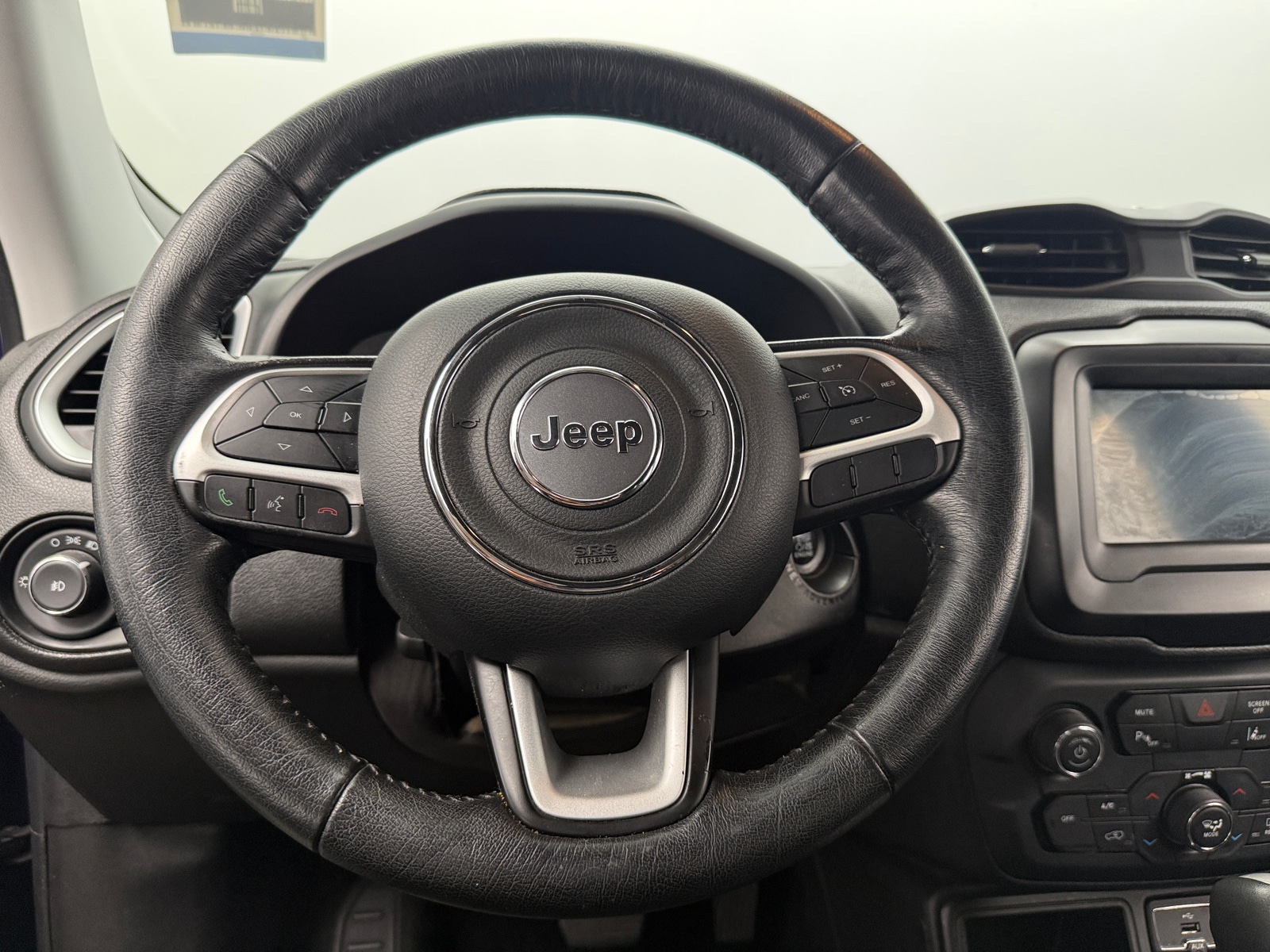 Thumbnail: 2018 Jeep Renegade - 5