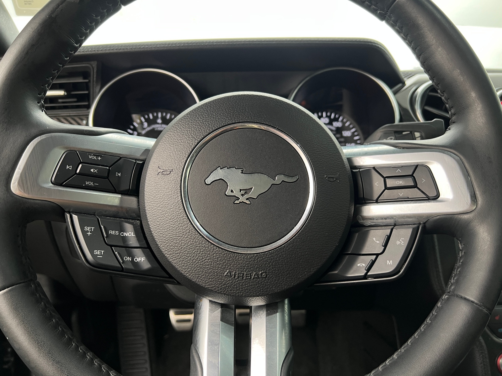 Thumbnail: 2018 Ford Mustang - 3