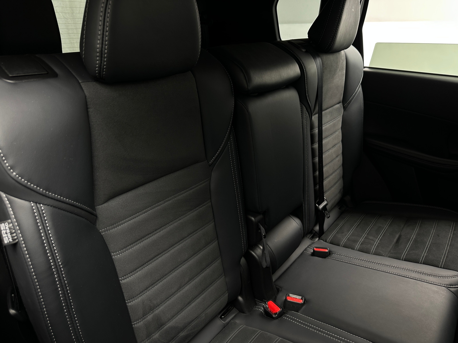 Thumbnail: 2025 Mitsubishi Outlander - 5