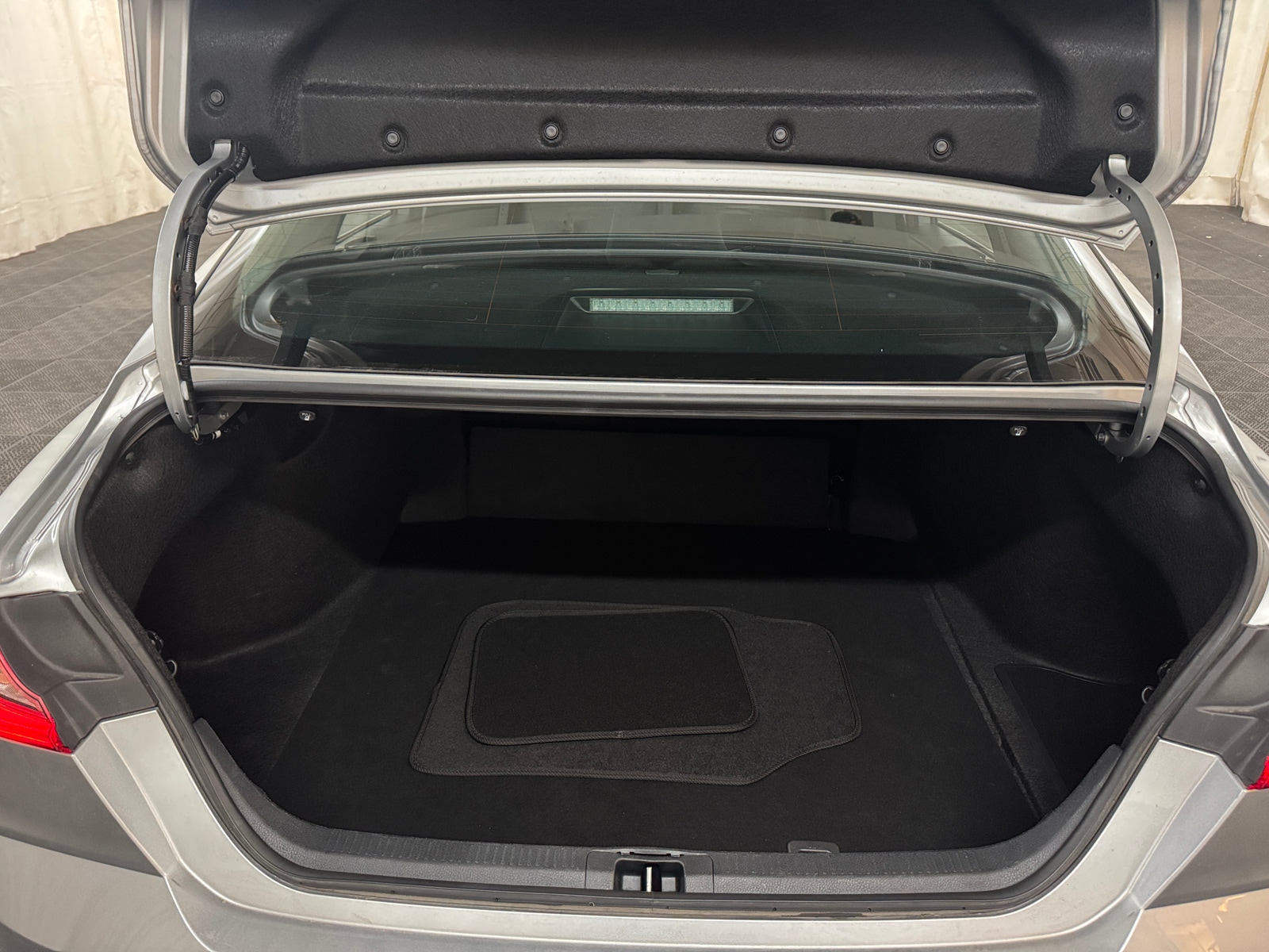 Thumbnail: 2025 Toyota Camry - 7