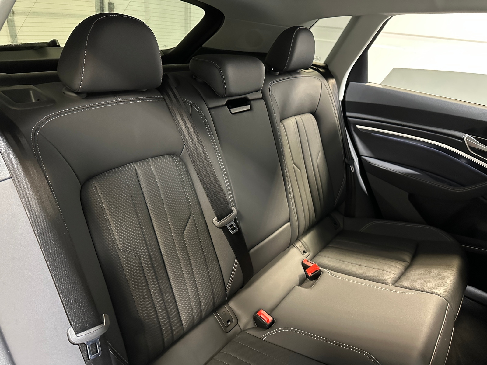 Thumbnail: 2024 Audi Q8 e-tron - 5