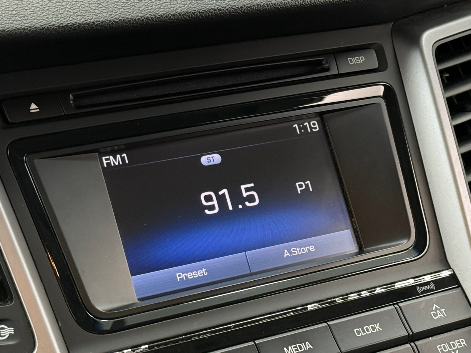 Thumbnail: 2017 Hyundai Tucson - 3