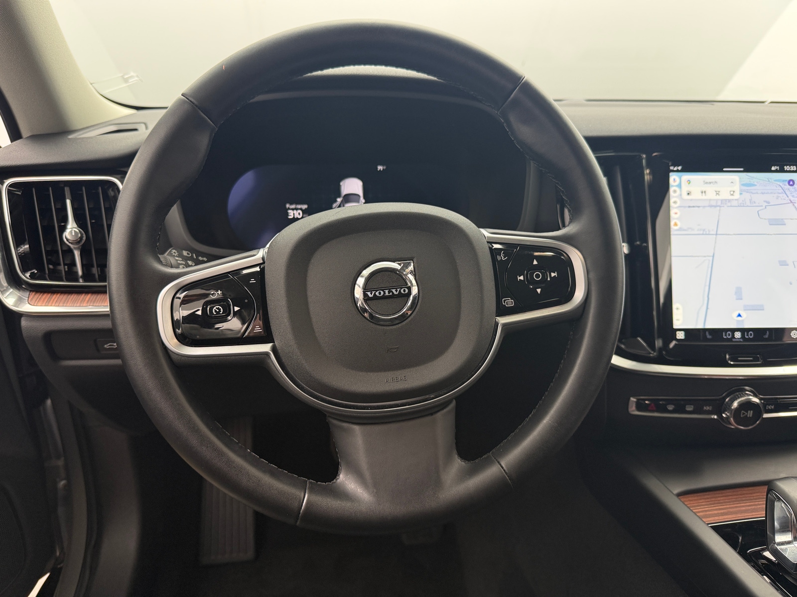 Thumbnail: 2025 Volvo V60 - 4