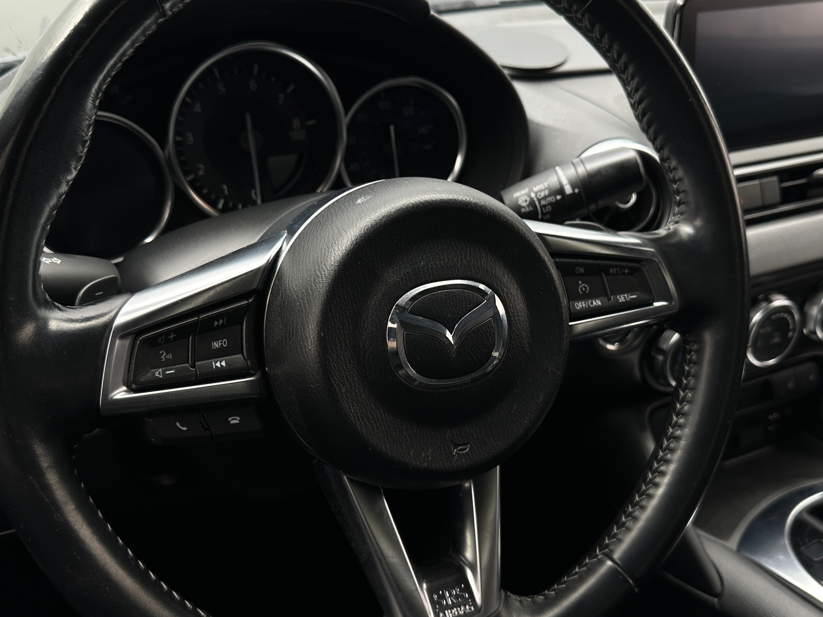 Thumbnail: 2020 Mazda MX-5 Miata - 4