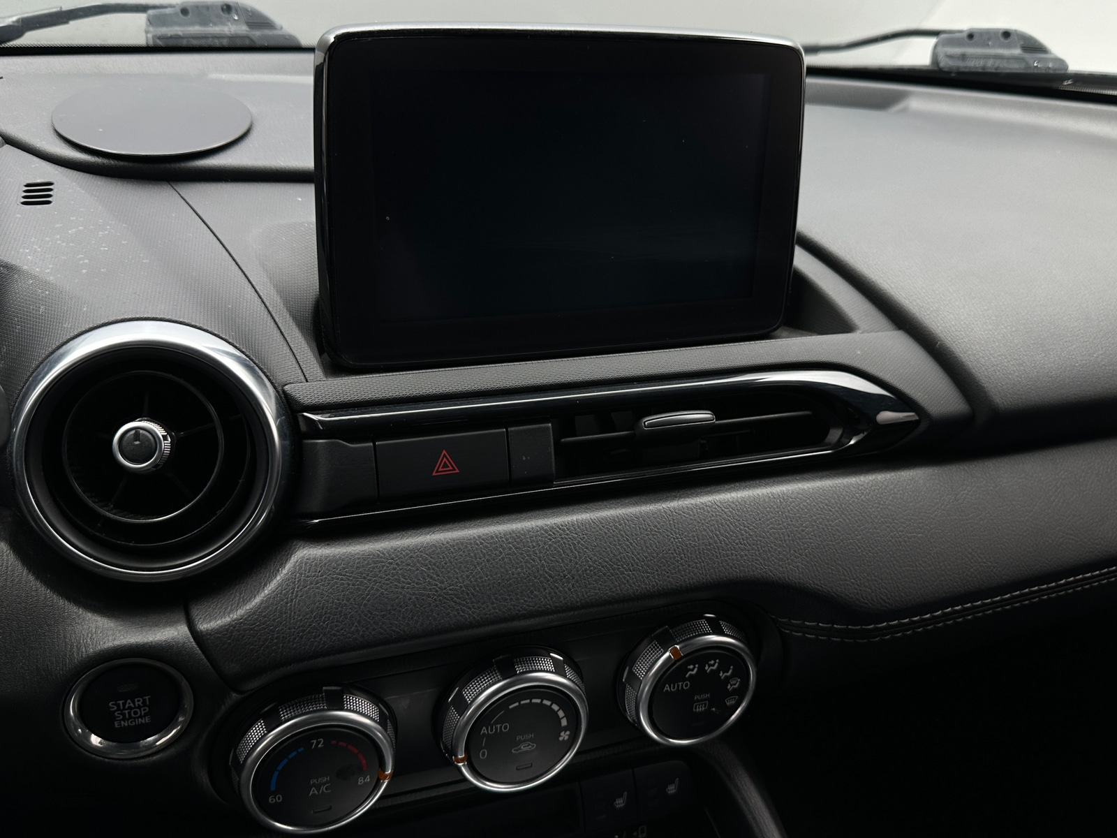 Thumbnail: 2020 Mazda MX-5 Miata - 3