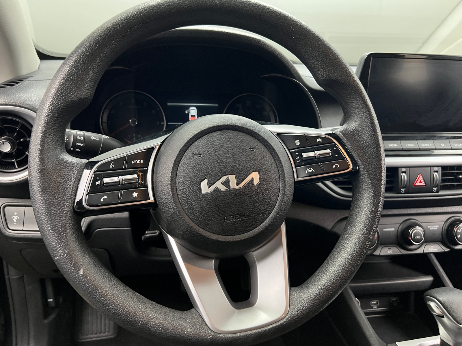 Thumbnail: 2024 Kia Forte - 5