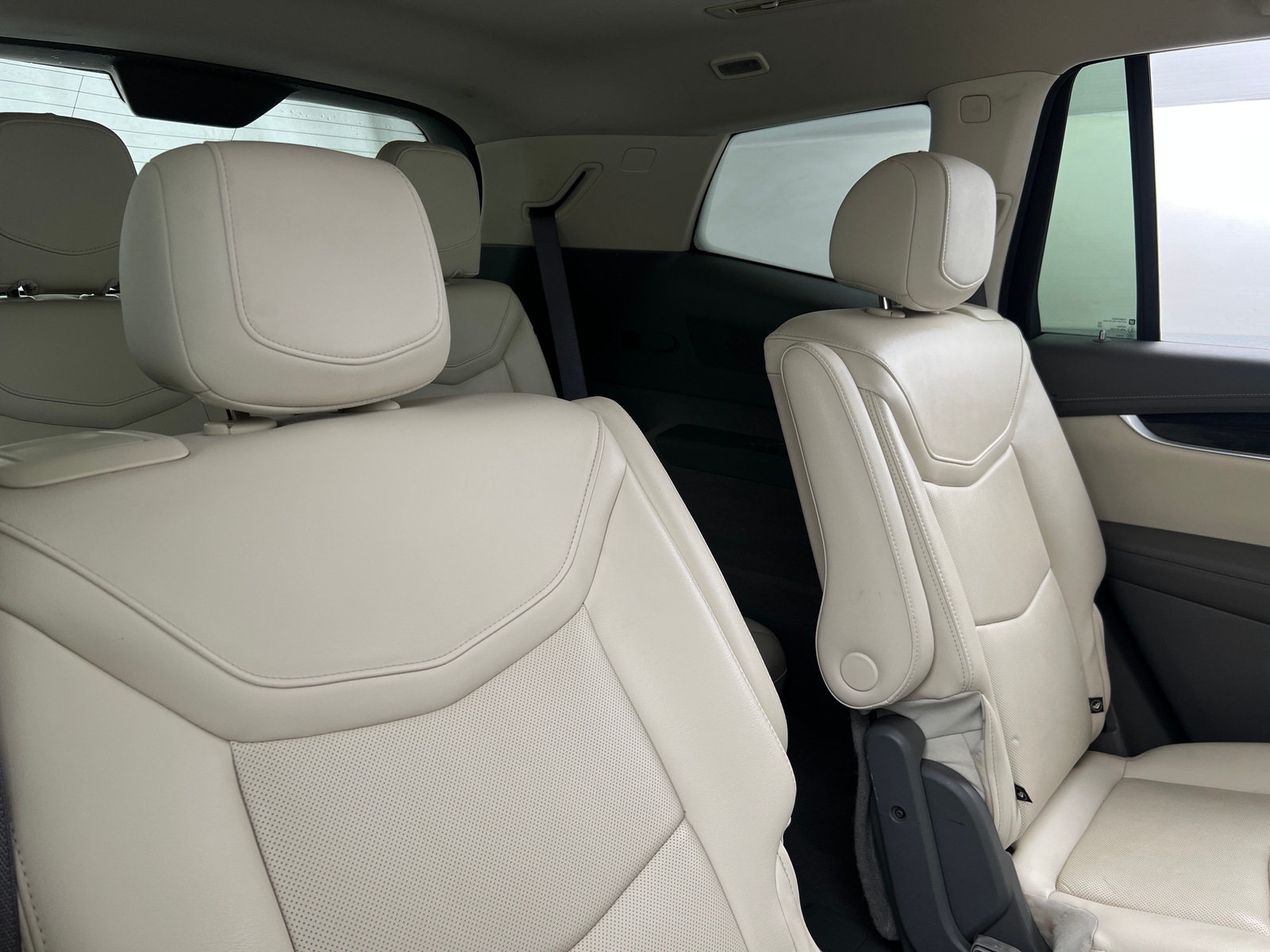 Thumbnail: 2021 Cadillac XT6 - 5