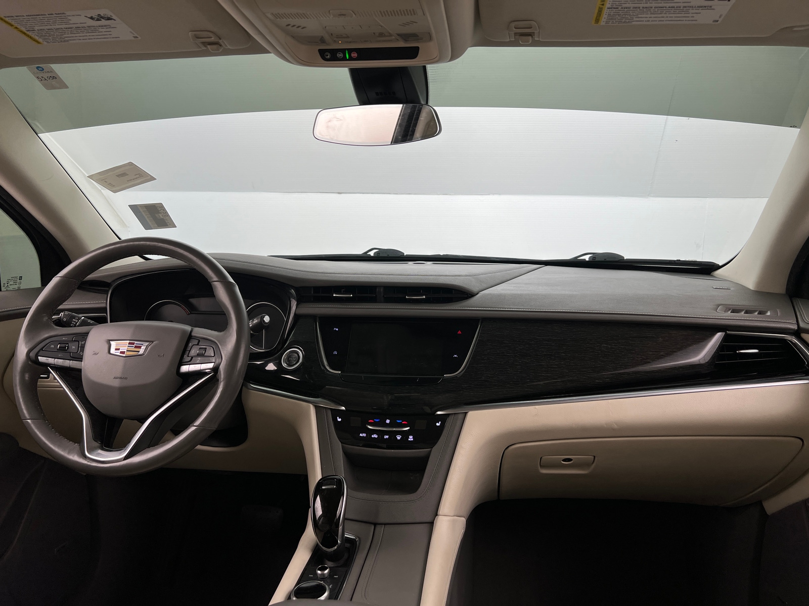 Thumbnail: 2021 Cadillac XT6 - 2