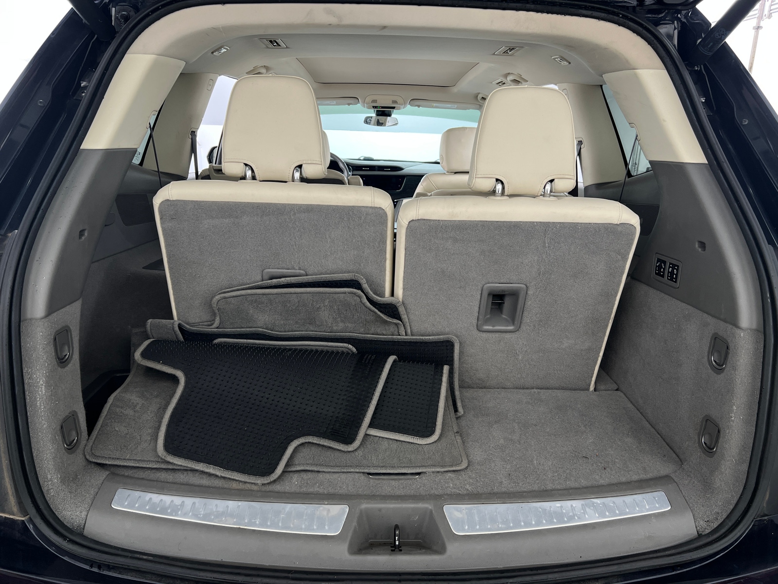 Thumbnail: 2021 Cadillac XT6 - 6