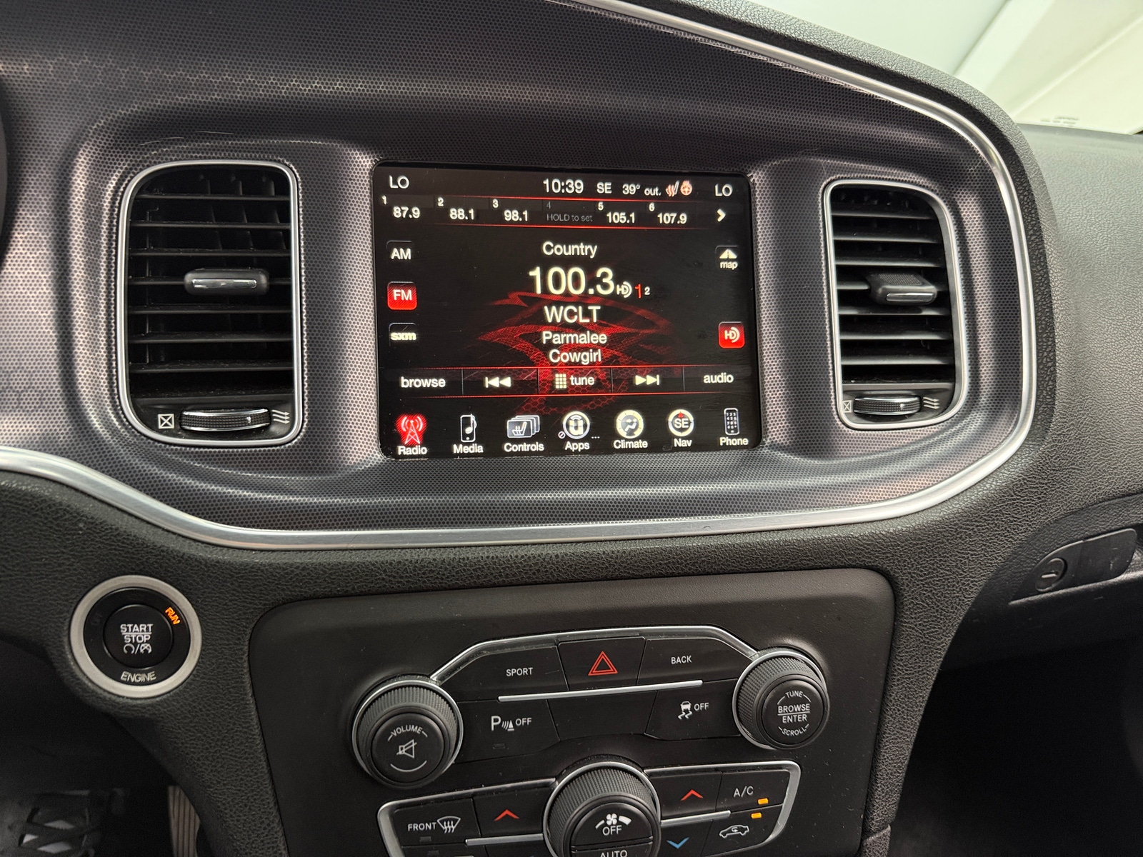 Thumbnail: 2015 Dodge Charger - 4