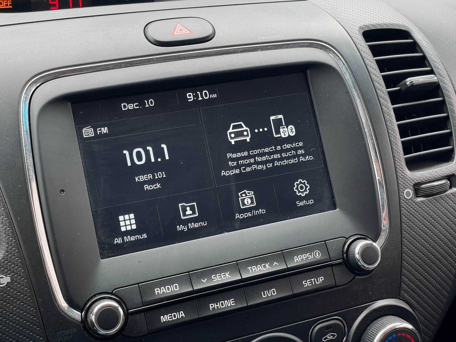 Thumbnail: 2017 Kia Forte - 3