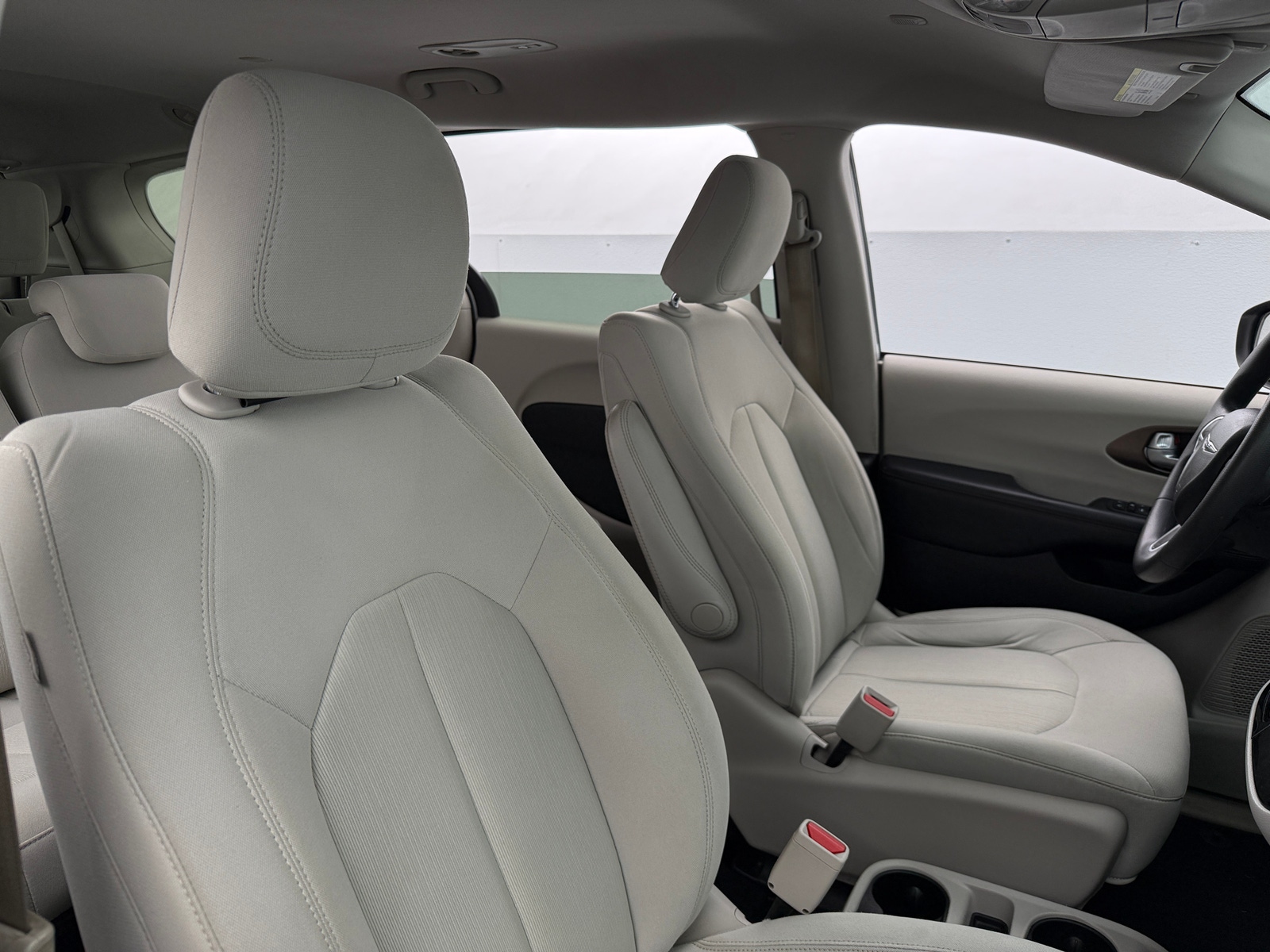 Thumbnail: 2017 Chrysler Pacifica - 2