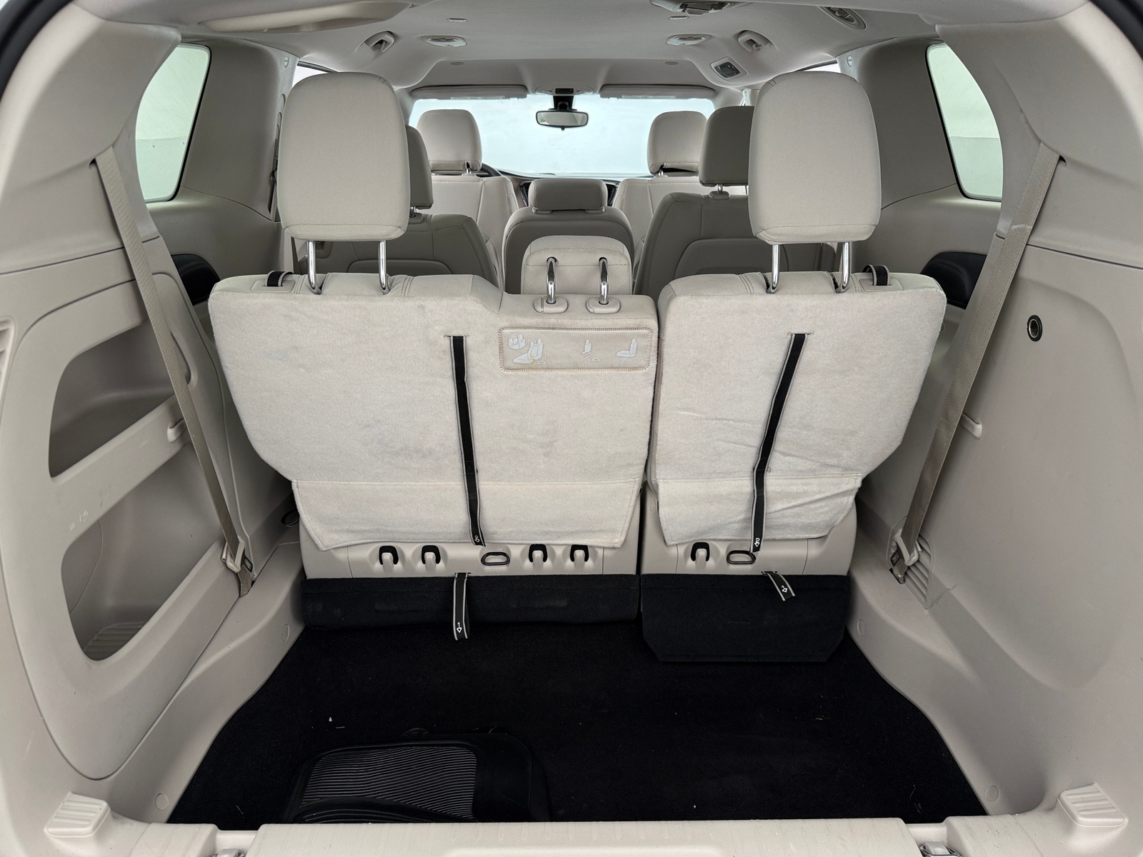 Thumbnail: 2017 Chrysler Pacifica - 7