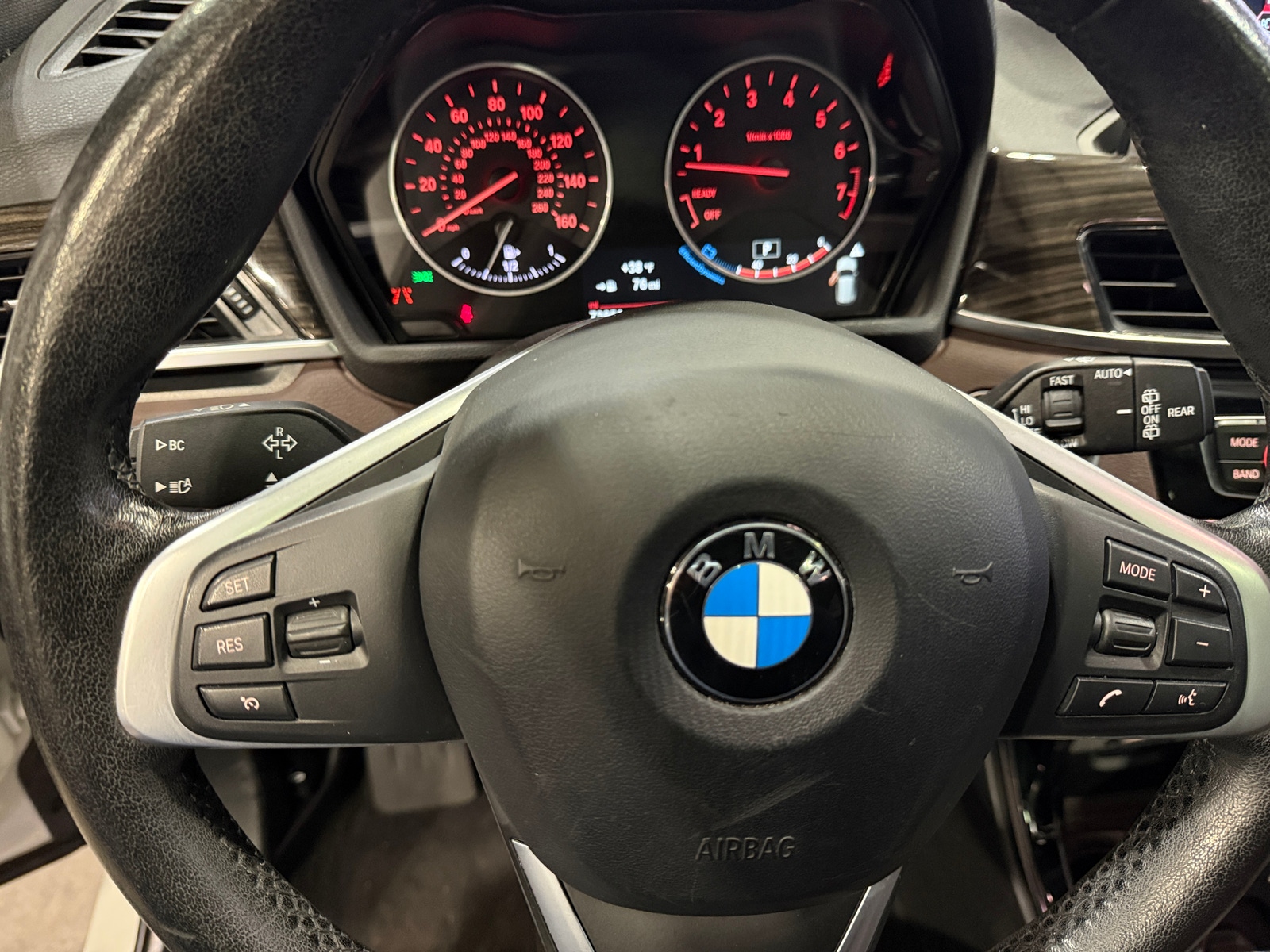 Thumbnail: 2016 BMW X1 - 4