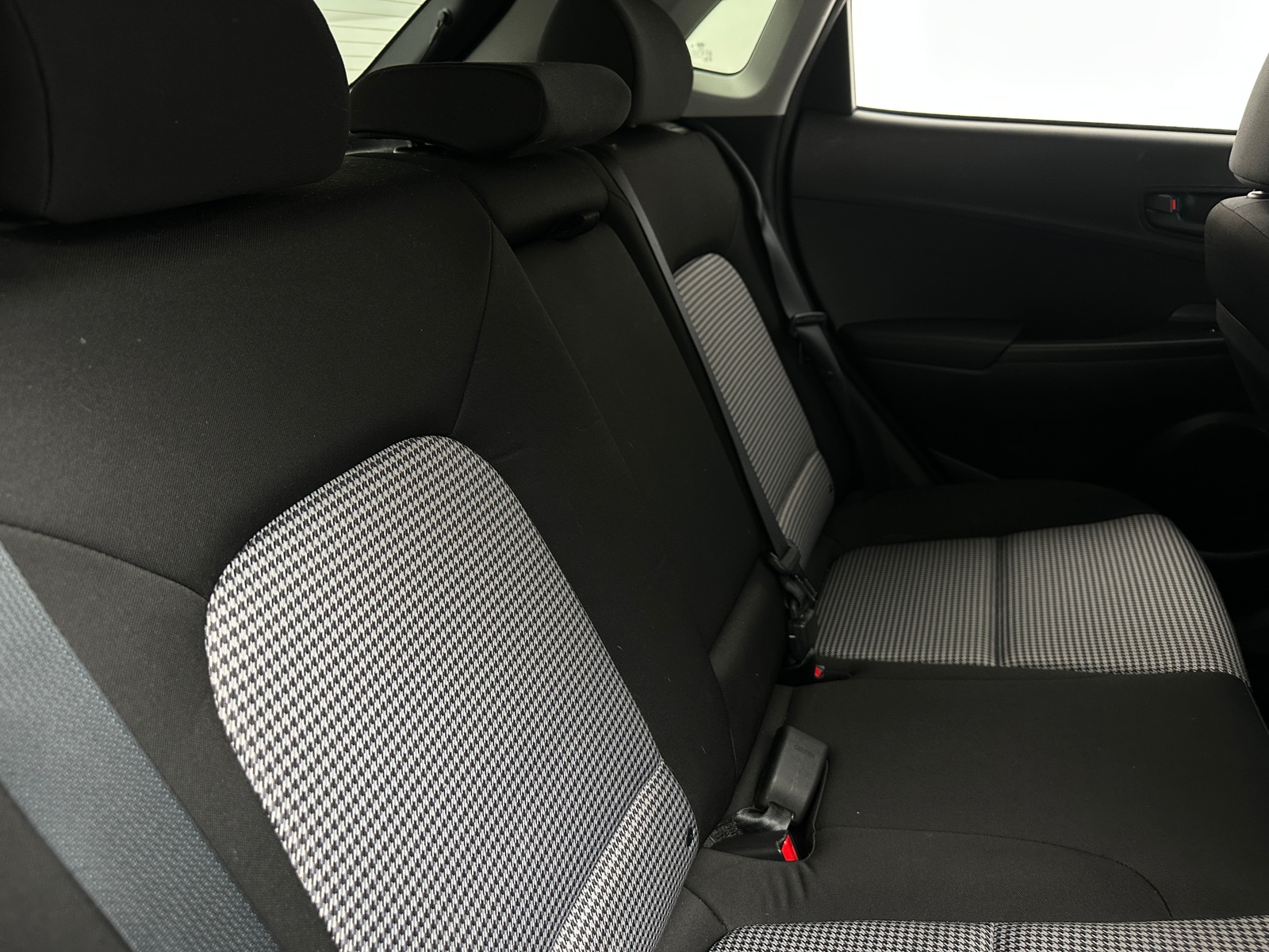 Thumbnail: 2021 Hyundai Kona - 6