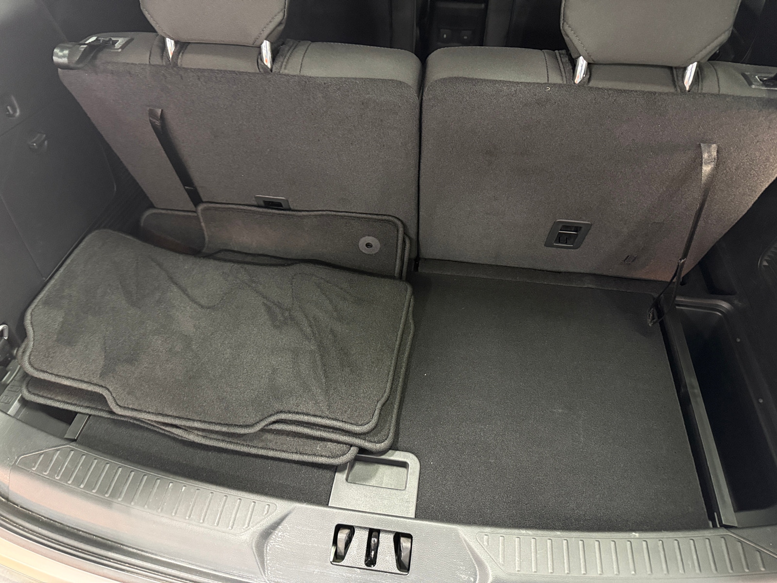 Thumbnail: 2024 Ford Explorer - 7