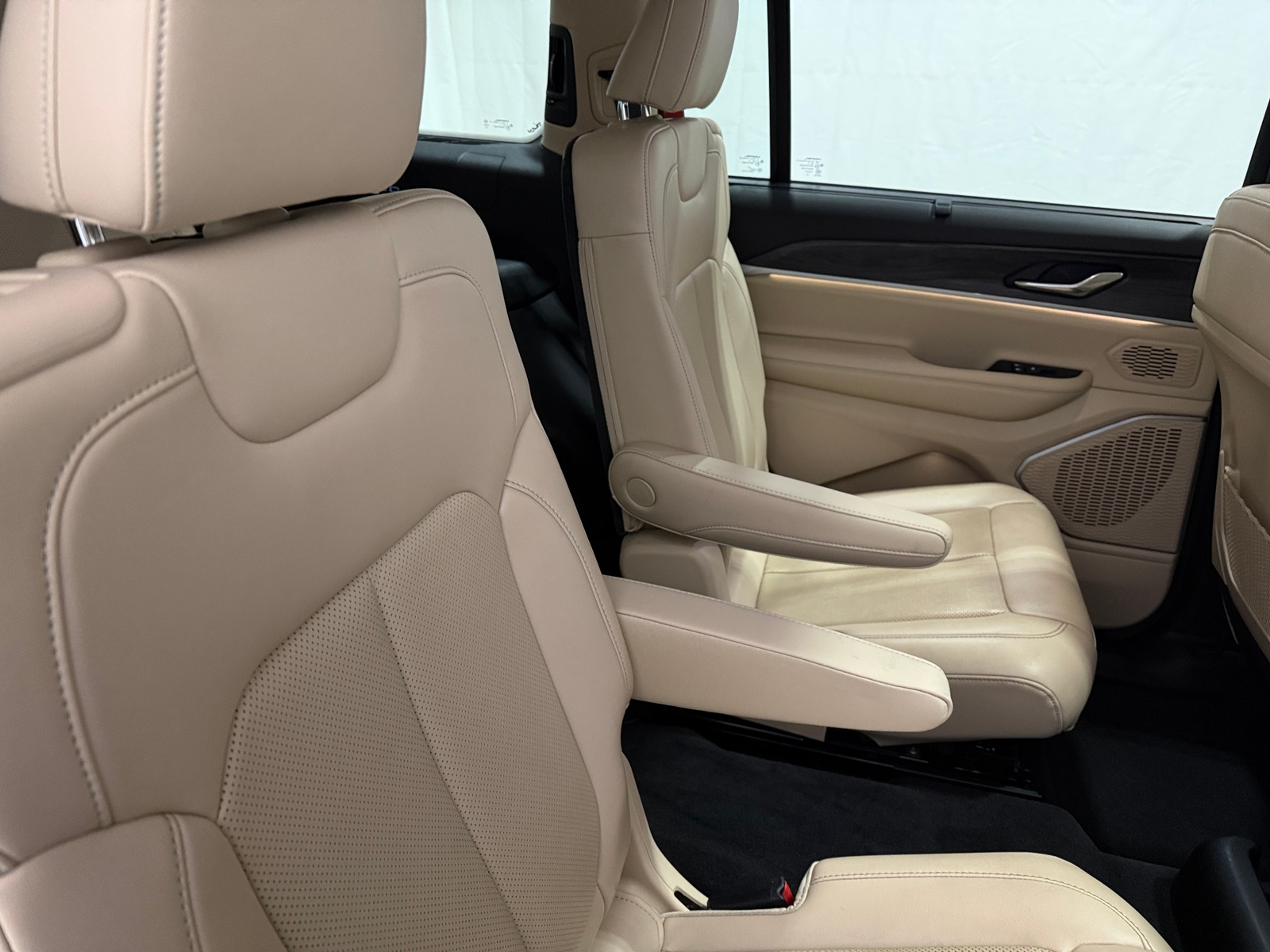 Thumbnail: 2021 Jeep Grand Cherokee L - 5