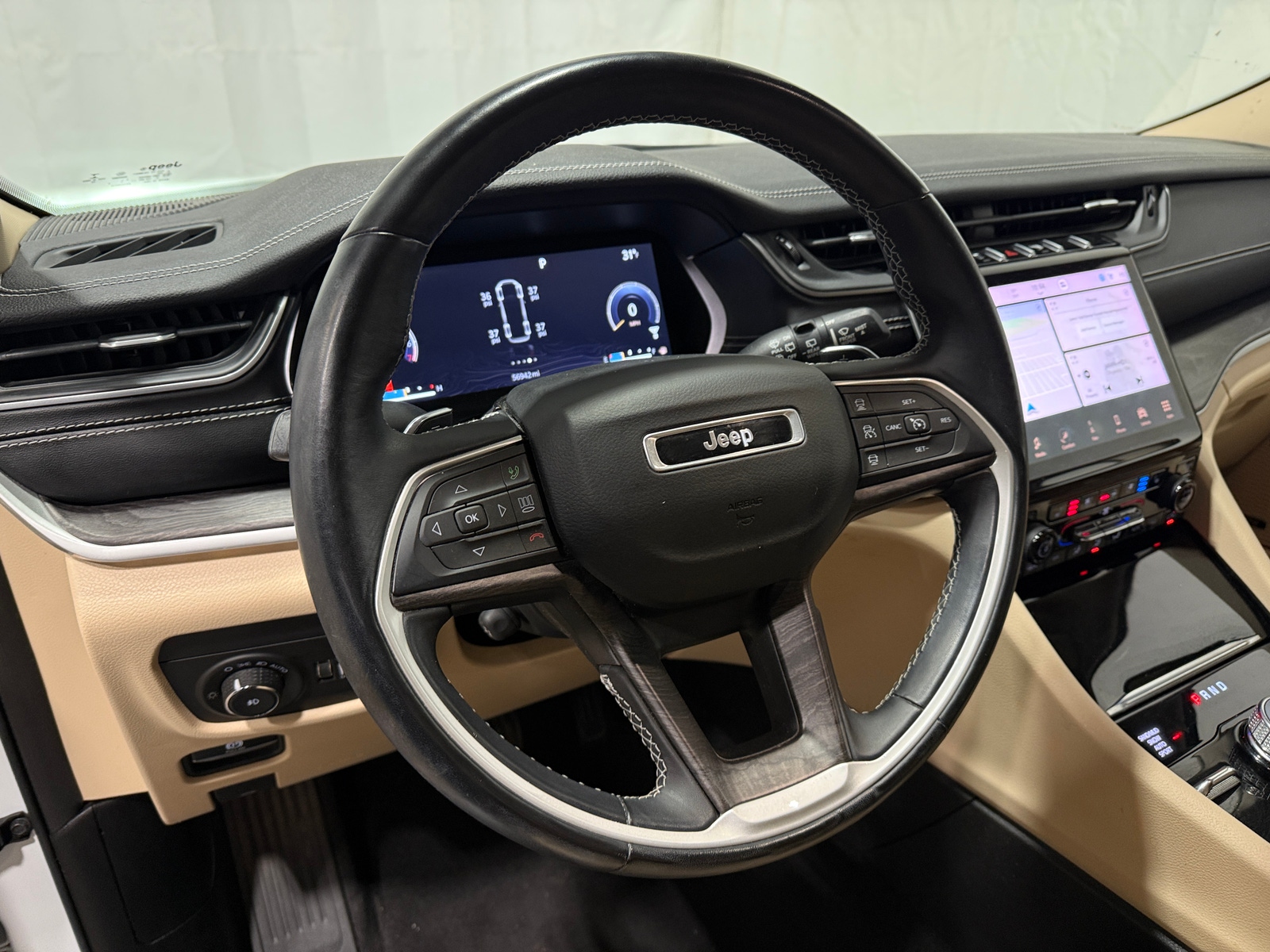 Thumbnail: 2021 Jeep Grand Cherokee L - 4