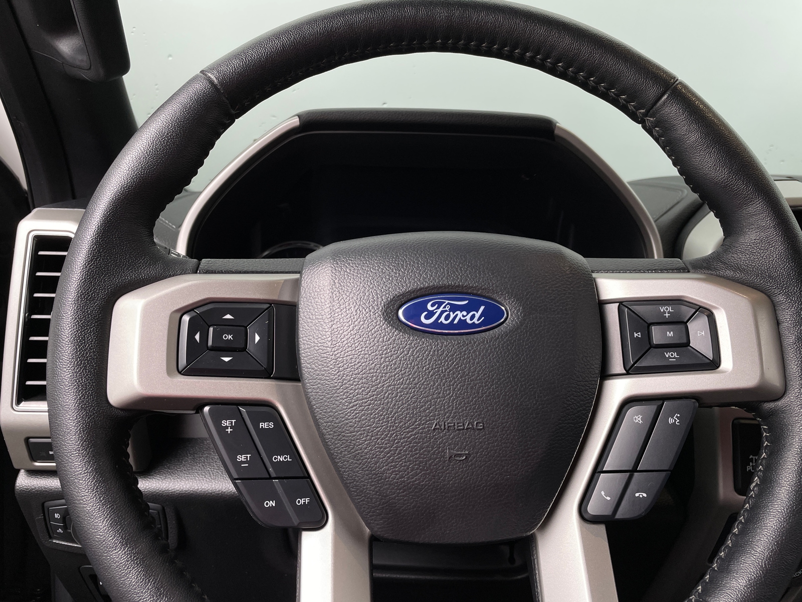 Thumbnail: 2018 Ford Econoline - 4