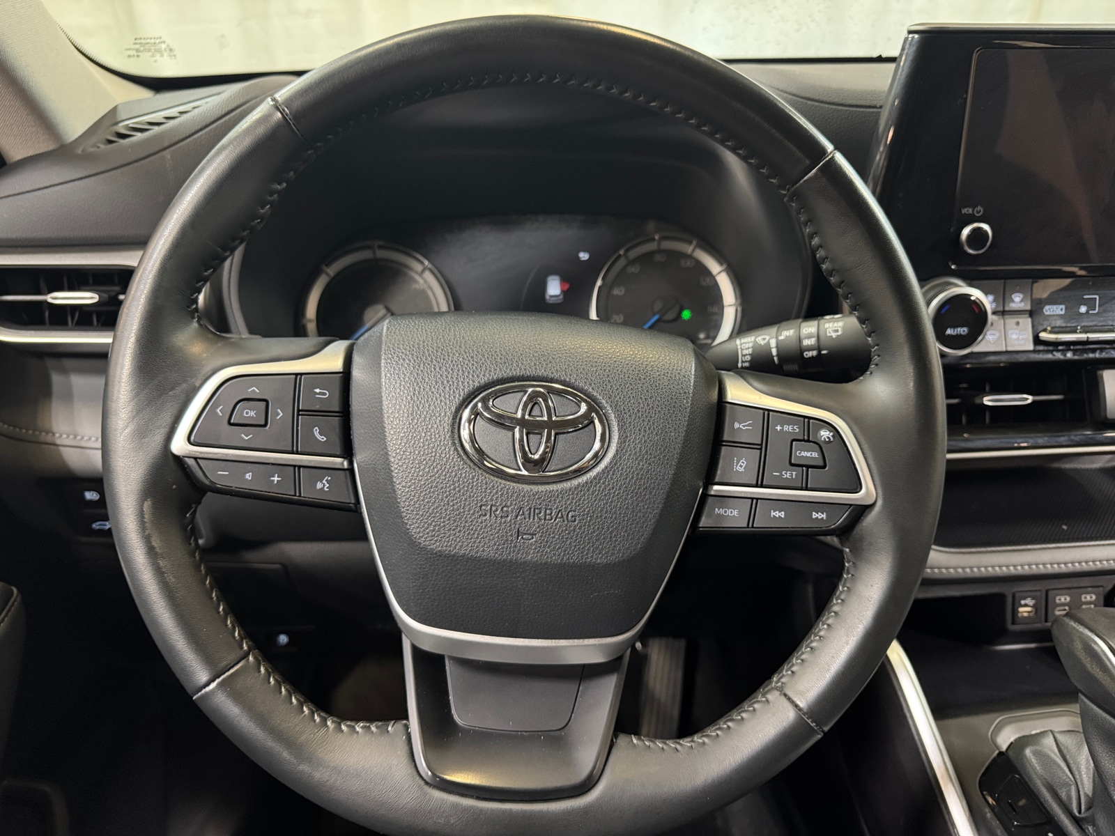 Thumbnail: 2024 Toyota Highlander - 5