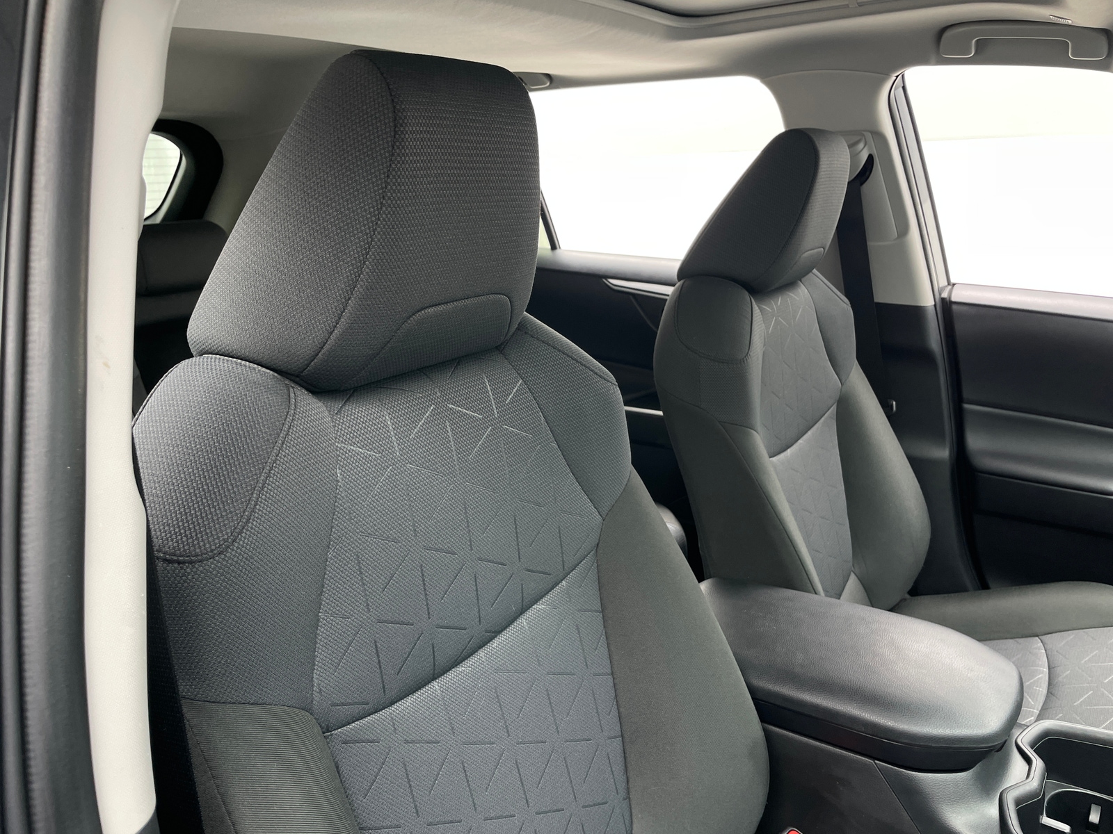 Thumbnail: 2025 Toyota RAV4 - 2