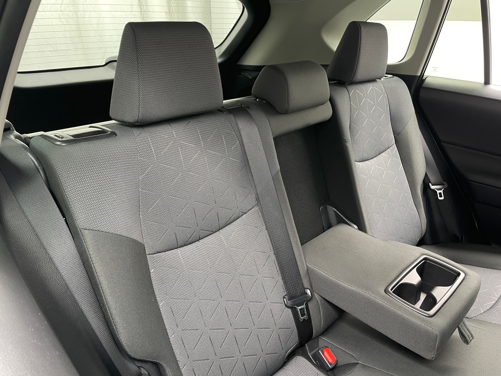 Thumbnail: 2025 Toyota RAV4 - 6